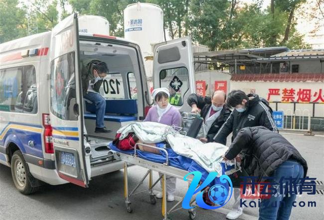 女子被升降机砸伤 直升秘密紧转运 分秒必争抢救脊髓毁伤